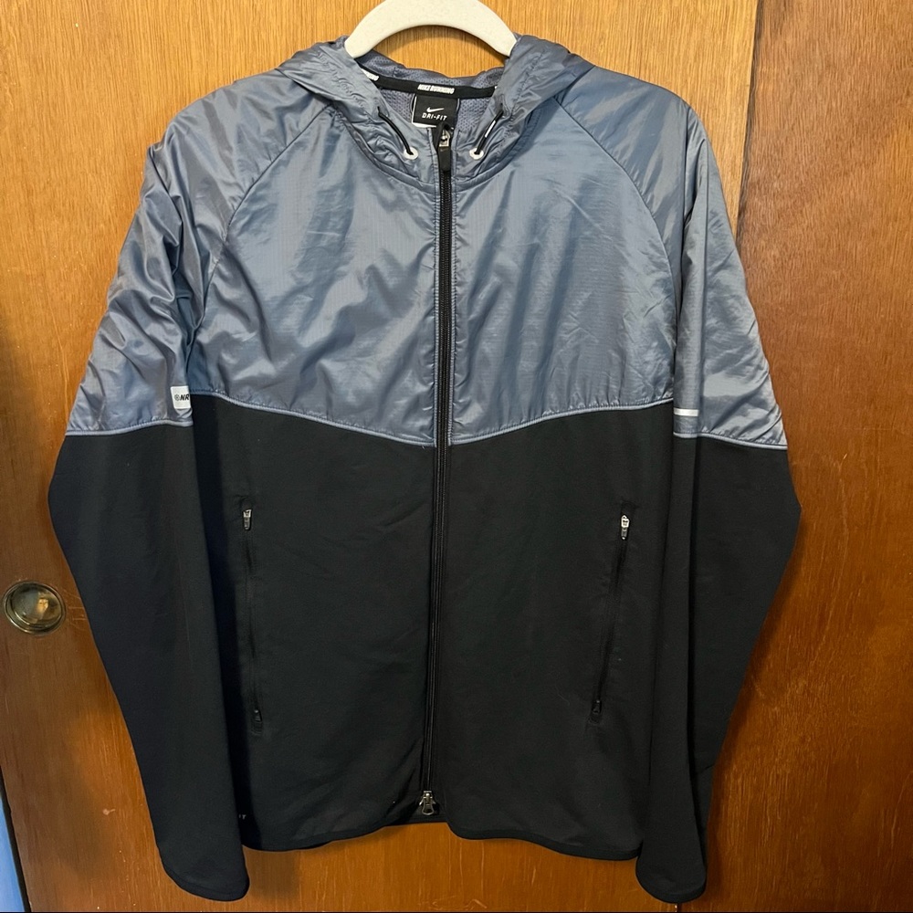 Nike Dri Fit Lightweight Running Jacket